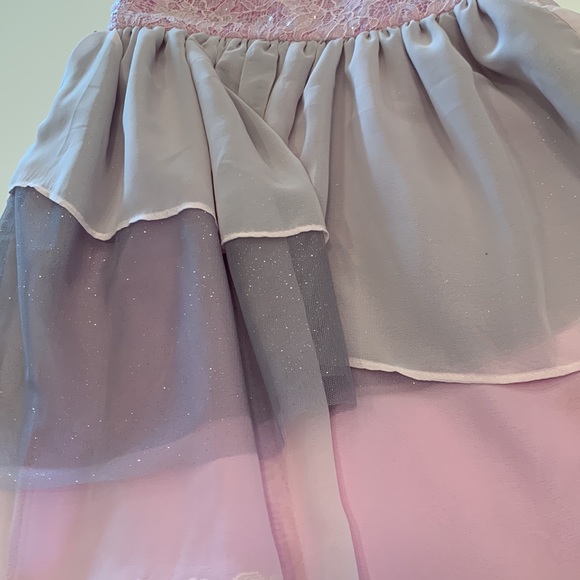 Formal dress - Picture 3 of 3